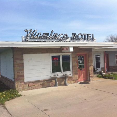 Flamingo Motel Marshalltown Exterior photo